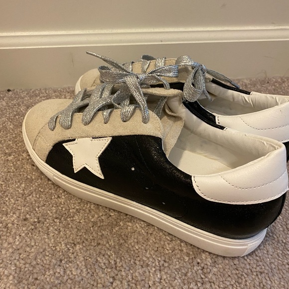 Women’s Star Sneakers - Picture 2 of 4